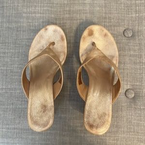 Ugg Sandals - gold, size 8 & great condition